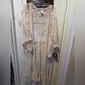 Women’s Cream Lace Kimono